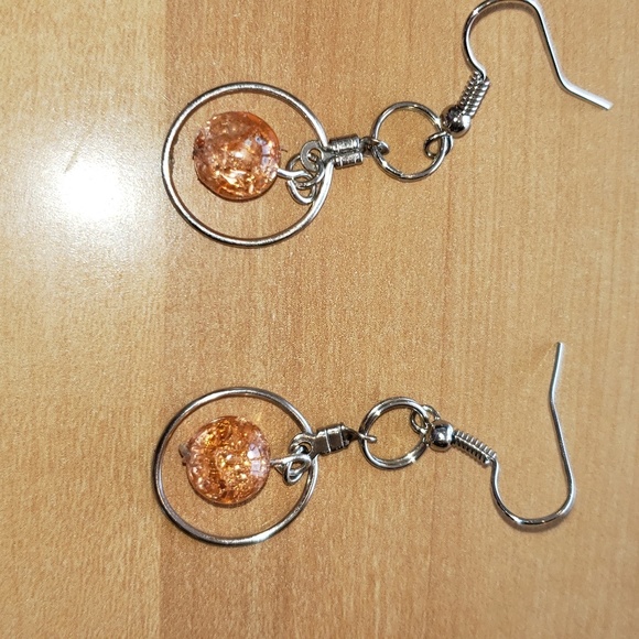 Pink stone earrings. - Picture 1 of 1